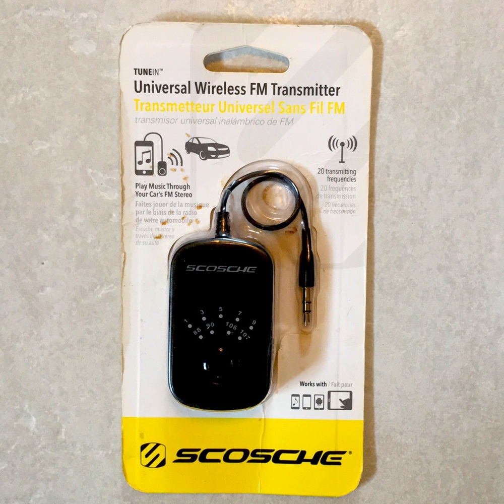 UNIVERSAL WIRELESS FM TRANSMITTER